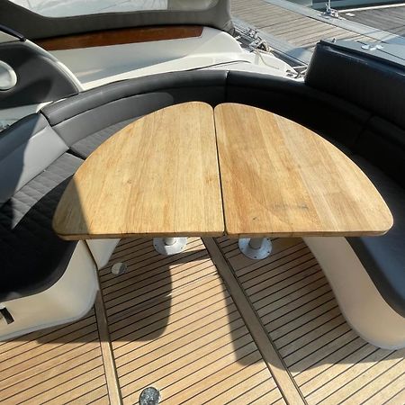 Une Nuit Sur Un Magnifique Bateau Linge Et Menage Inclus - Boat Paradise La Rochelle لا روشيل المظهر الخارجي الصورة